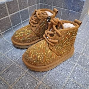 Gucci uggs baby shoes size 6